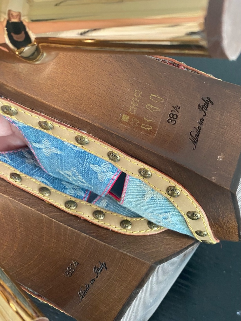 Louis Vuitton Rosa peep toe Denim Mule/Clogs - Picture 7 of 11